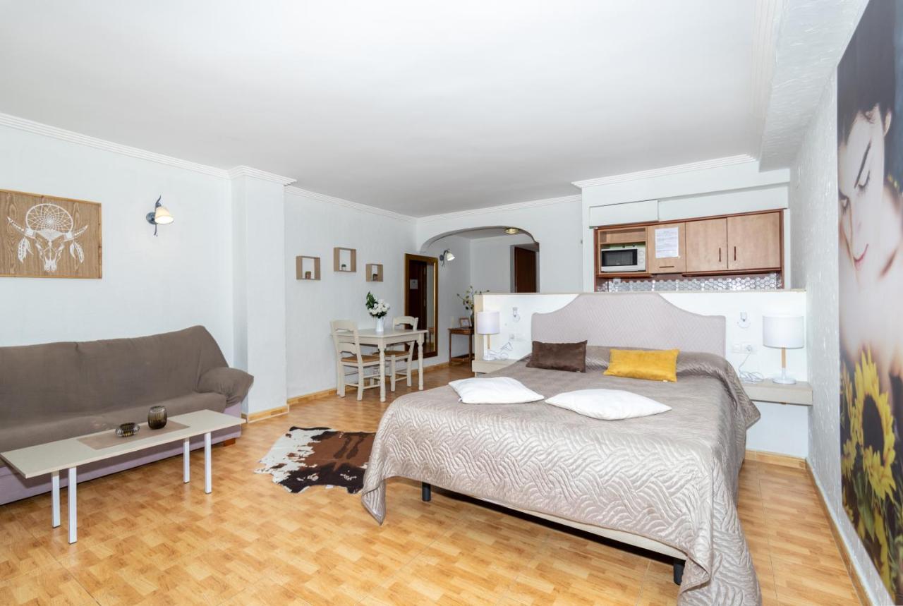 Unique Hotel Apartments Torrevieja Zewnętrze zdjęcie